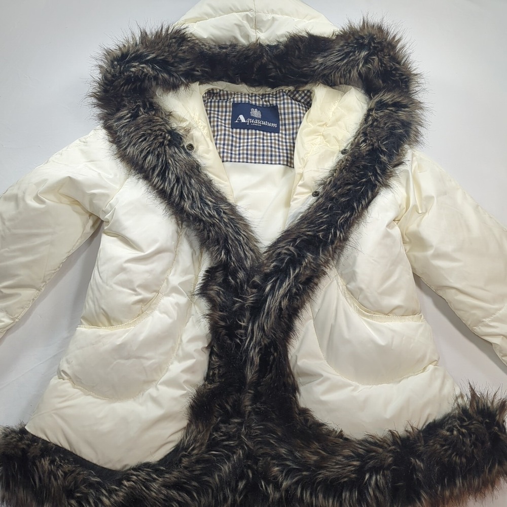 Aquascutum London Women's White Button Filled Faux Fur Winter Coat Jacket Small